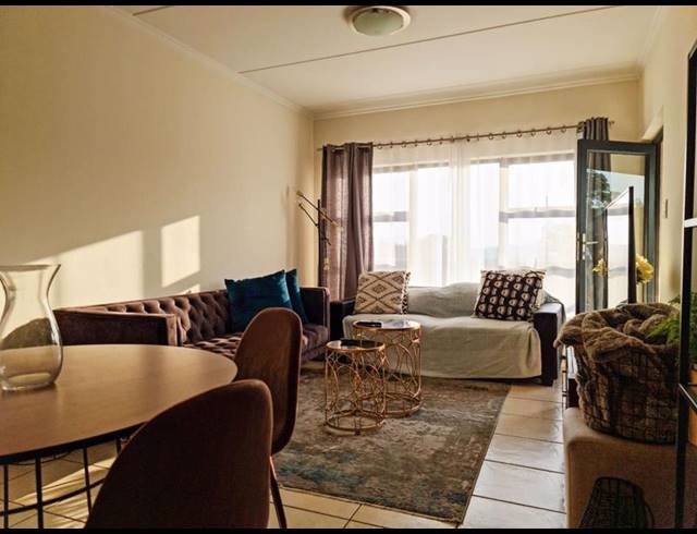 2 BEDROOM TOWNHOUSE FOR SALE IN OAKDENE